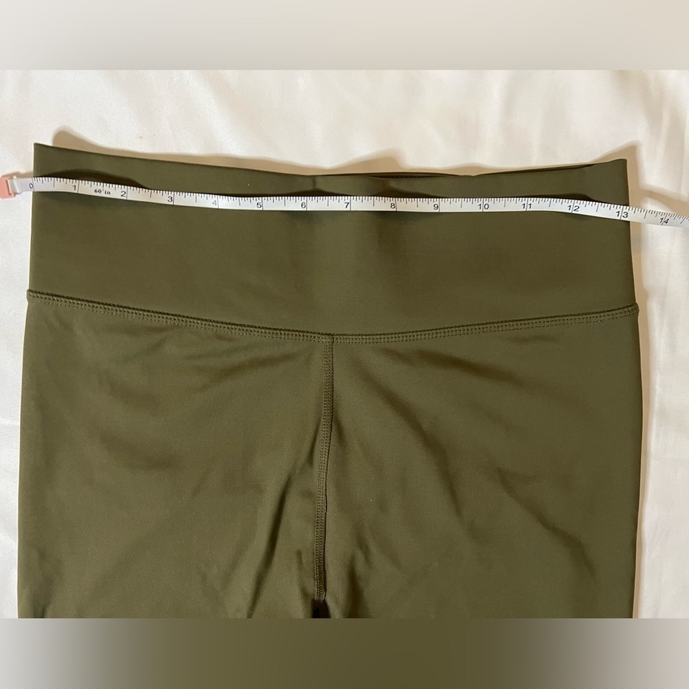 MWL by Madewell Form High-Rise 7" Biker Shorts in Kale Green Medium - Picture 11 of 14